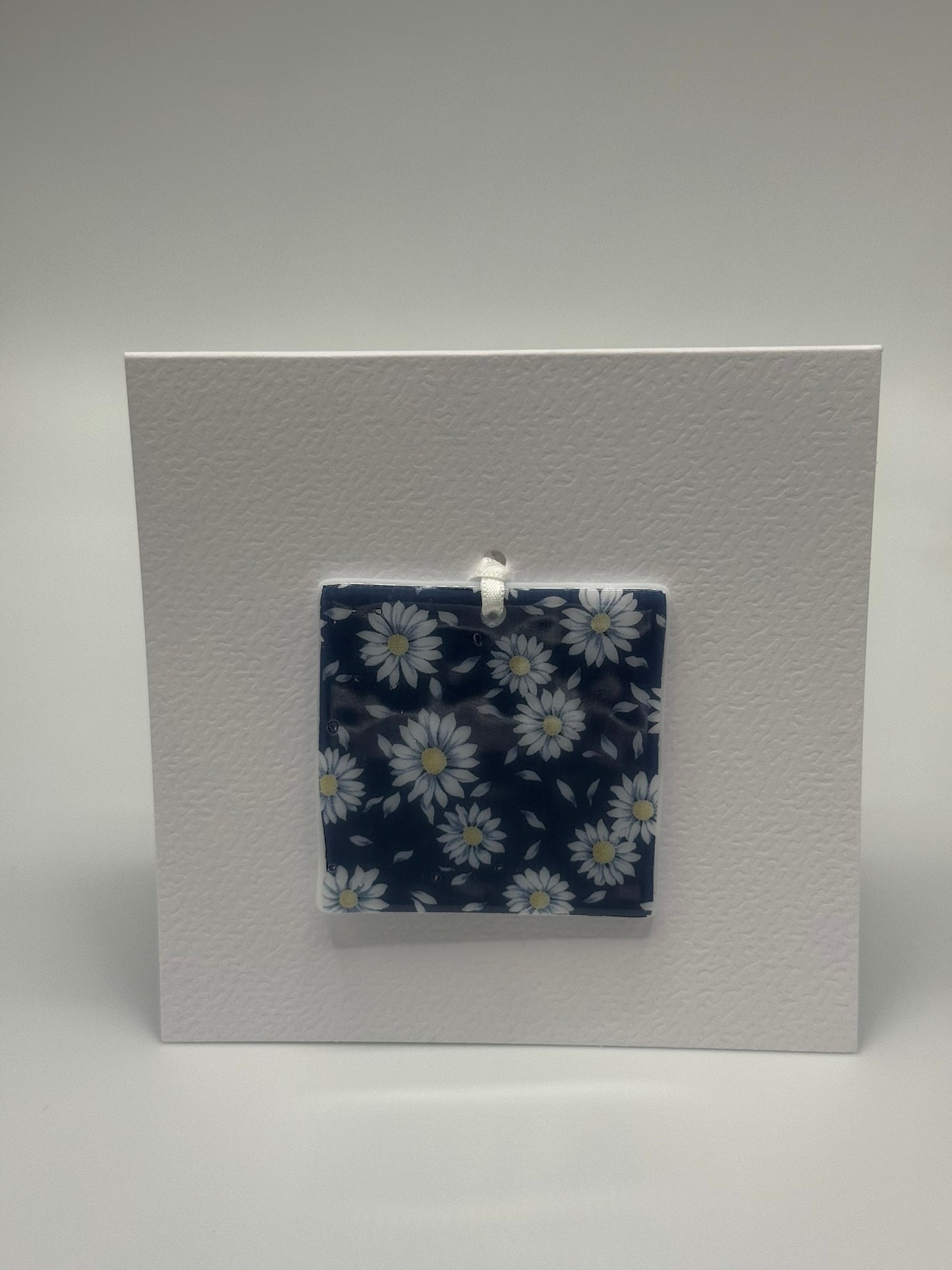 Card with a glass Daisy Hanging Decoration Gift